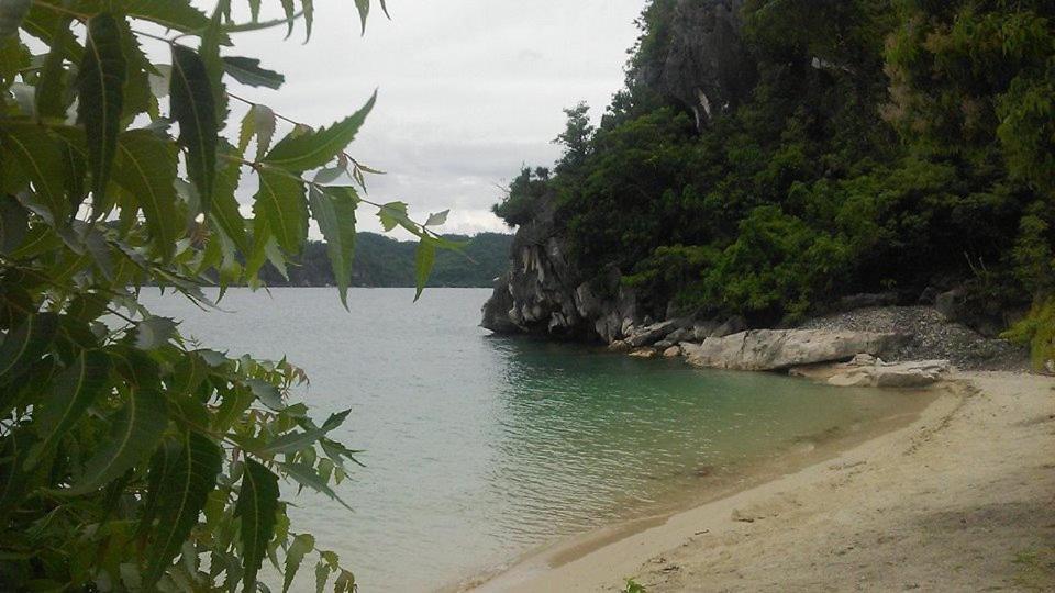 Se San Beach Resort-Isla De Gigantes Carles Buitenkant foto